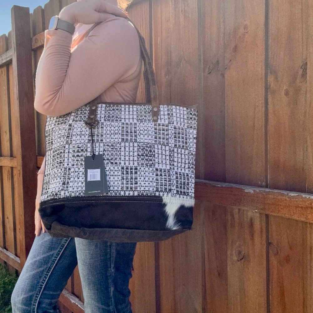 Myra Bag-Amazing Maze Tote - Picture 7 of 15